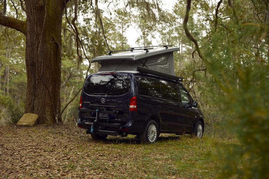  Mercedes-Benz Weekender 2020 года  (фото 15 из 38)